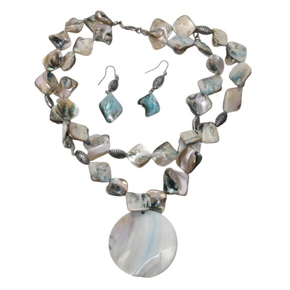 Vintage Iridescent Pearl Mother of Pearl Shell Necklace & Earring Set Coastal - Picture 6 of 12